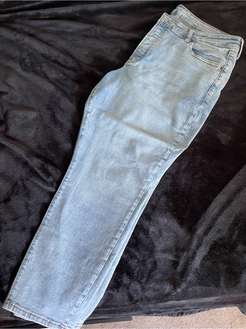 Old Navy High-Rise Light Blue Women’s Jeans